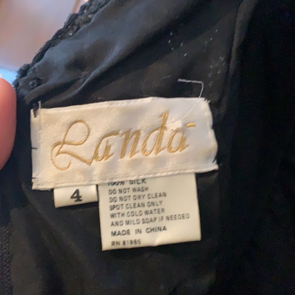 Stunning VINTAGE Landa Silk Beaded Sequin Gown - Picture 6 of 6